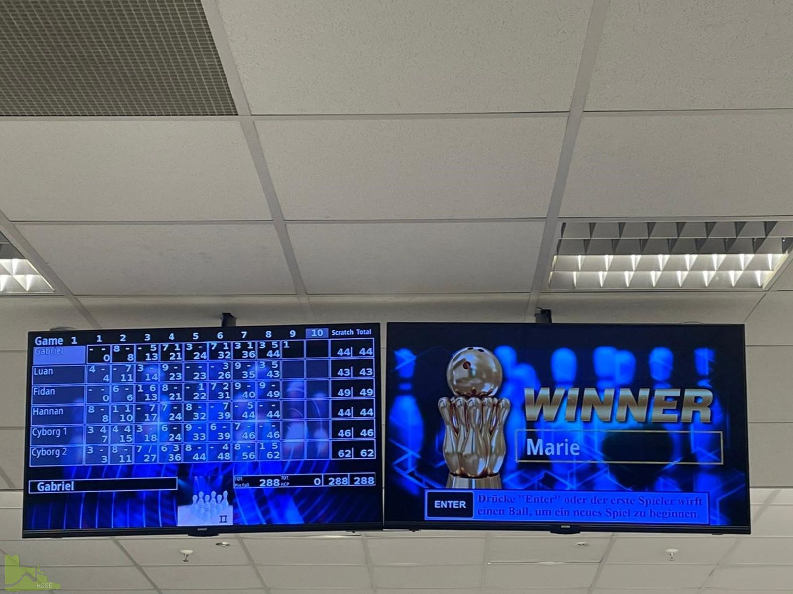 Gemeinsamer Bowlingabend der Klasse 10d
